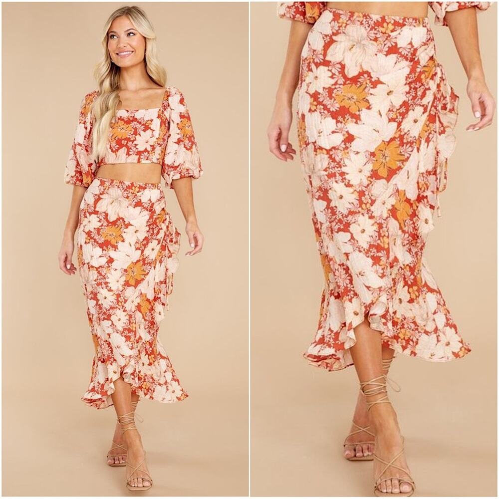 Minkpink Azar Ruched Floral Midi Skirt